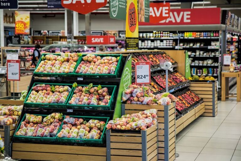 Beyond Grocery: How Modern Grocery Stores Embrace New Products & Technologies