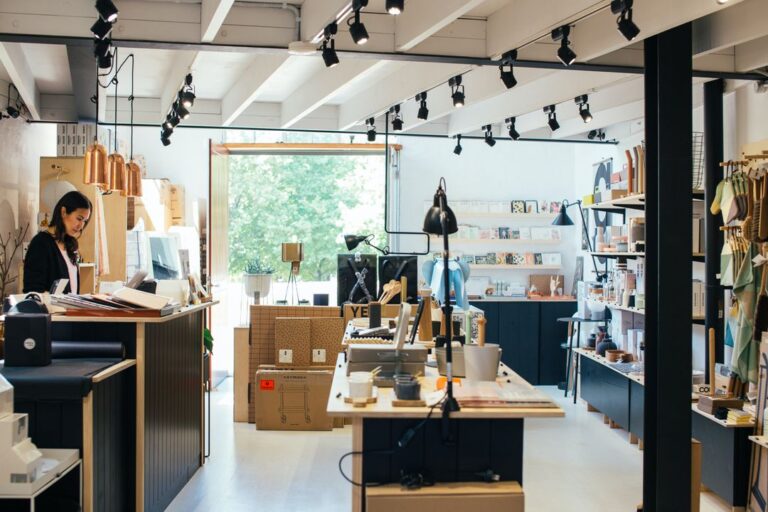 Amplifying Manager and Associates Potential with Retail Management Software – A Computer in Every Pocket